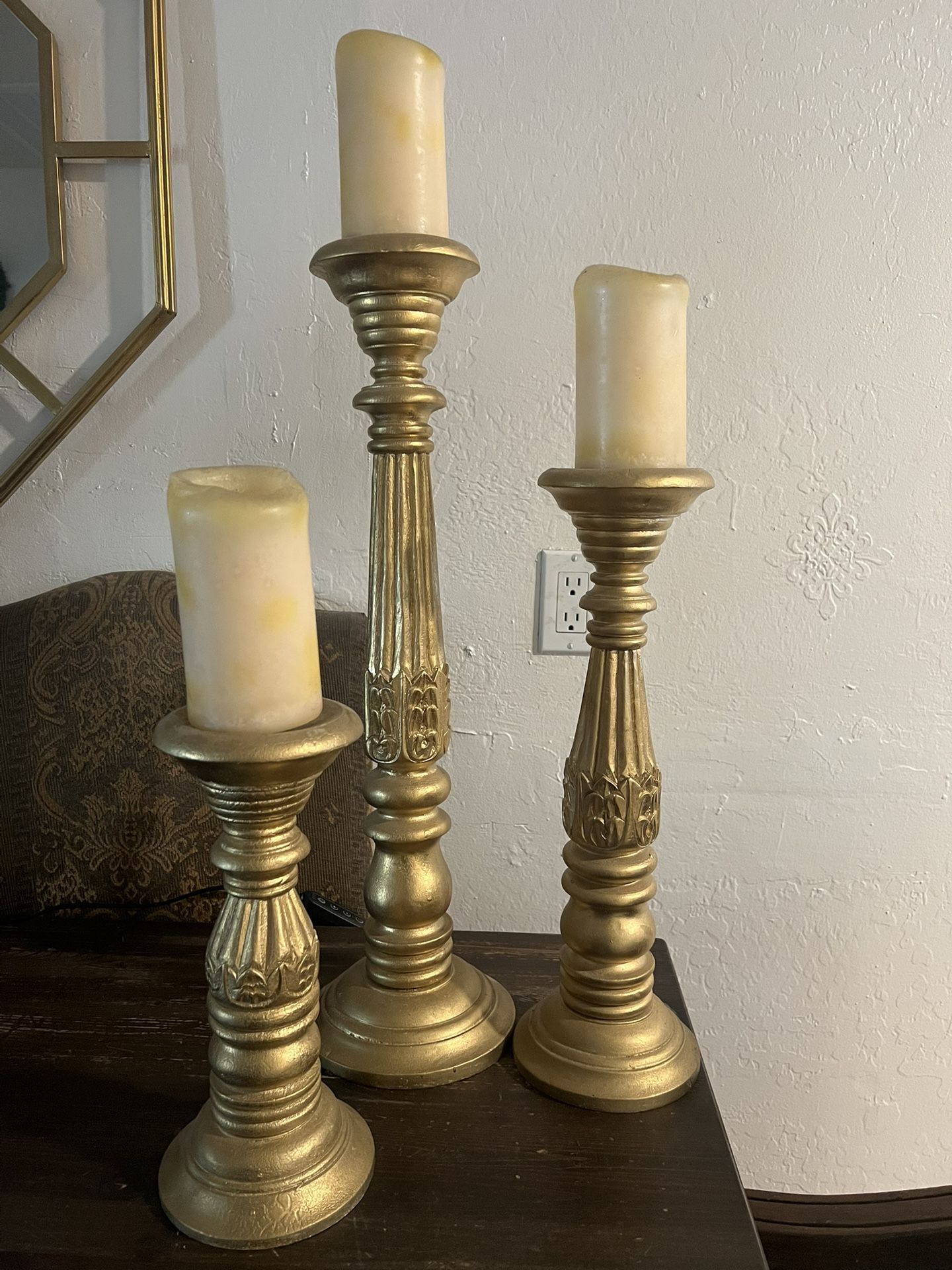 Candle 🕯️ Holding Wood Perfect Condition