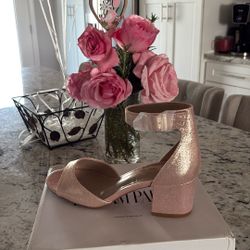 Dream Pair Champagne/pearl Low Heel Sandal New