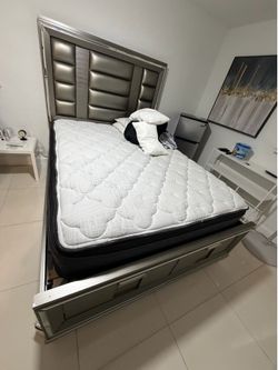Queen bed