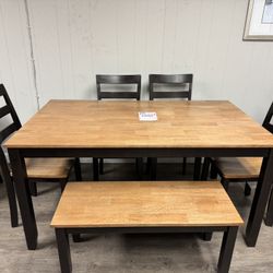 Dining Table Set. 🚚WE DELIVER🚚