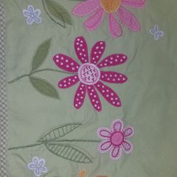 2 POTTERY BARN KIDS VALANCES GIRLS 100% COTTON GREEN FLOWERS GINGHAM BORDER AT BOTTOM
