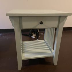 Night stand / end table