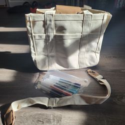 Customizable tote bag