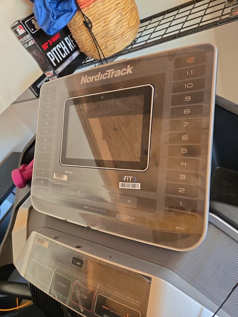 NordicTrack Exp 10i Treadmill