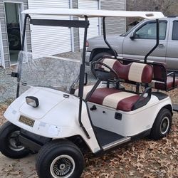 2004 E-Z-GO TXT