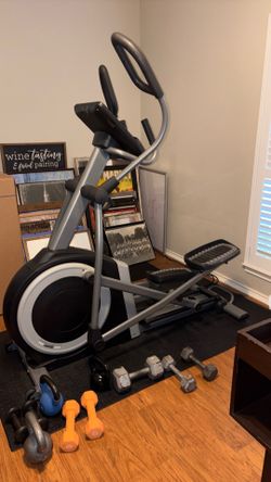 Elliptical 9.9 Commercial Trainer
