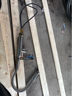 Water faucet