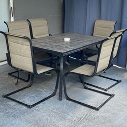 Patio Table And 6 Chairs