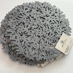 Reversible Placemats, 6 Settings