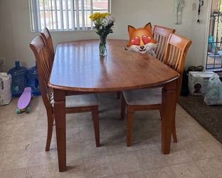 Wood Dining Table with 4 Chairs