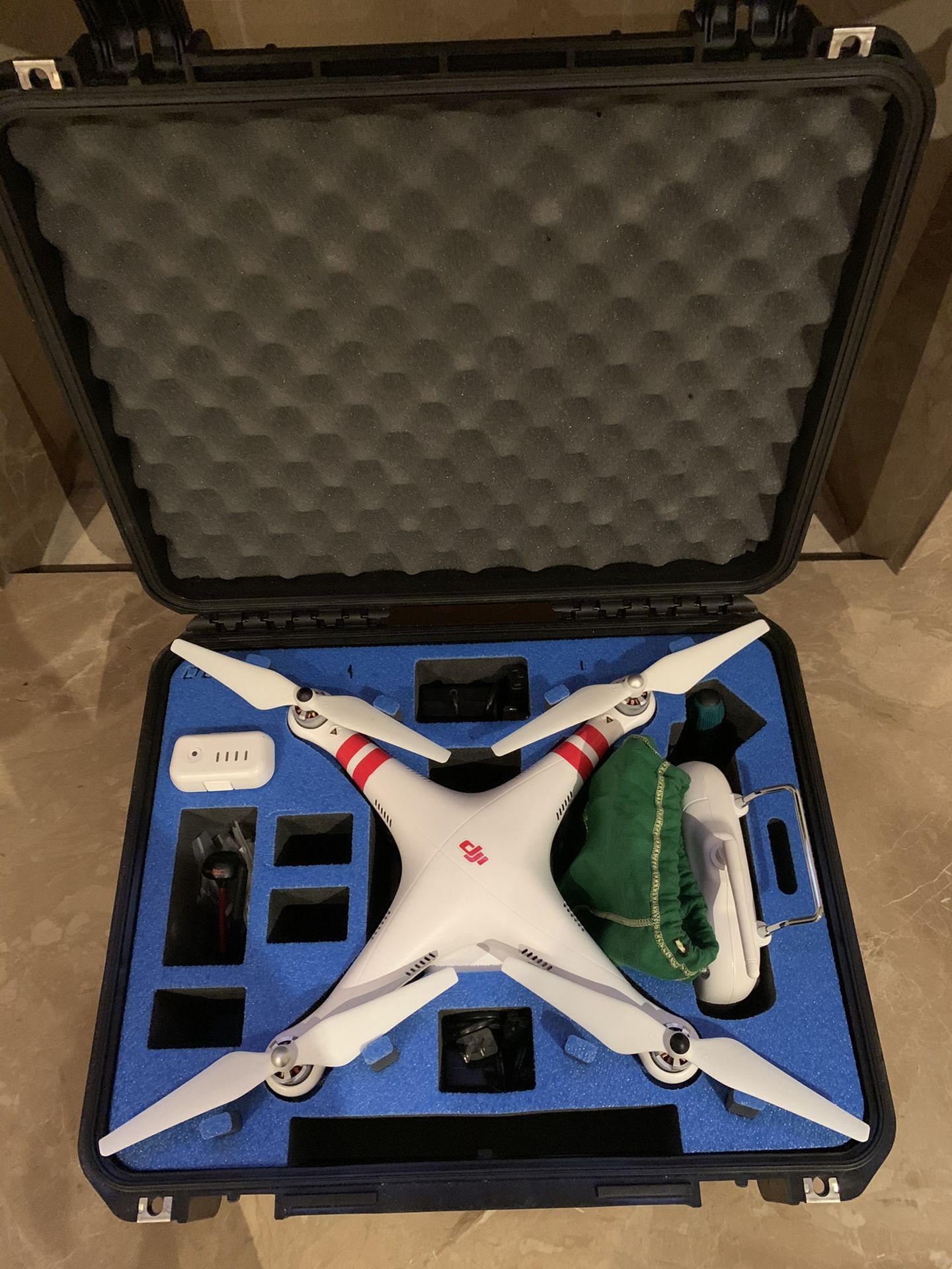 DJI Phantom 2 Bundle