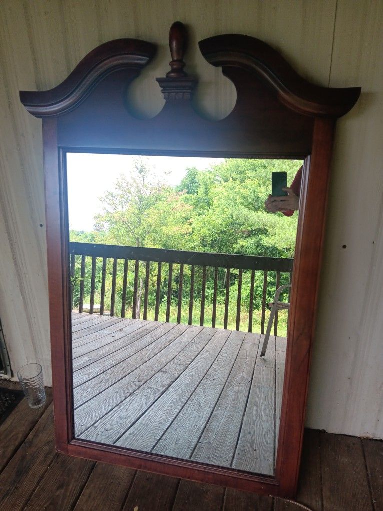 VINTAGE QUEEN ANNE MIRROR