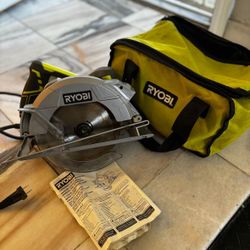 RYOBI 7-1/4" Circular Saw with Laser 