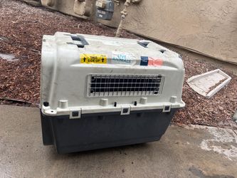 Pet travel safe kennel