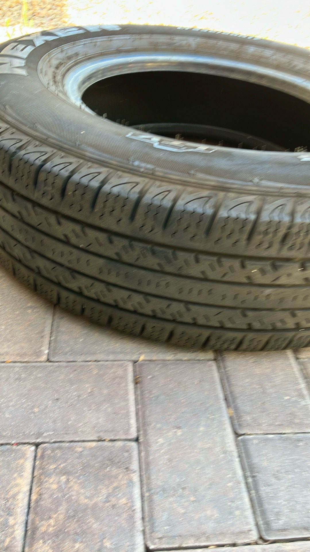 3 trailer tires,brand new trailer tire,used trailer tire, 235/80 R