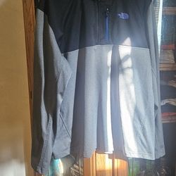 The North Face XL Half Zipper Jacket 