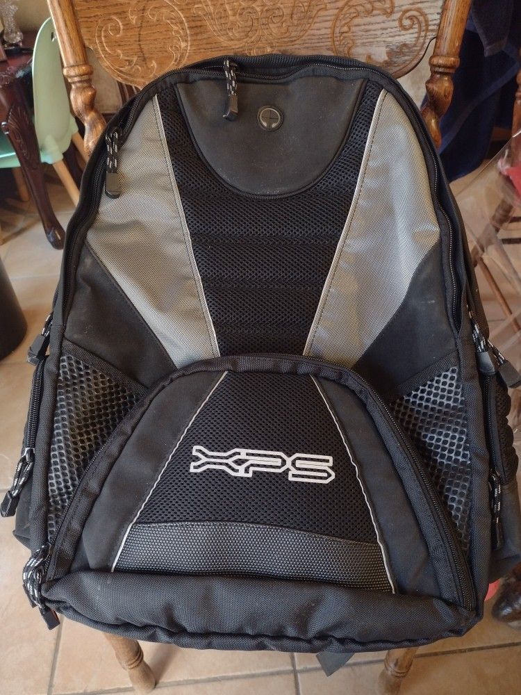 XPS 17" Laptop Carrying Backpack