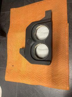Toyota Tundra Q-form Speaker Box