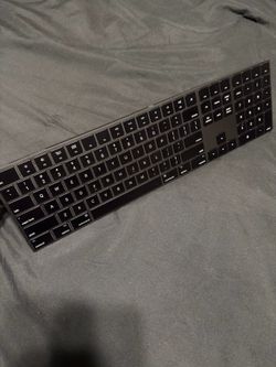 Apple Magic Keyboard