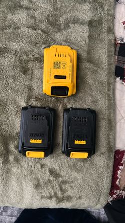 DeWALT 20v Batteries x3