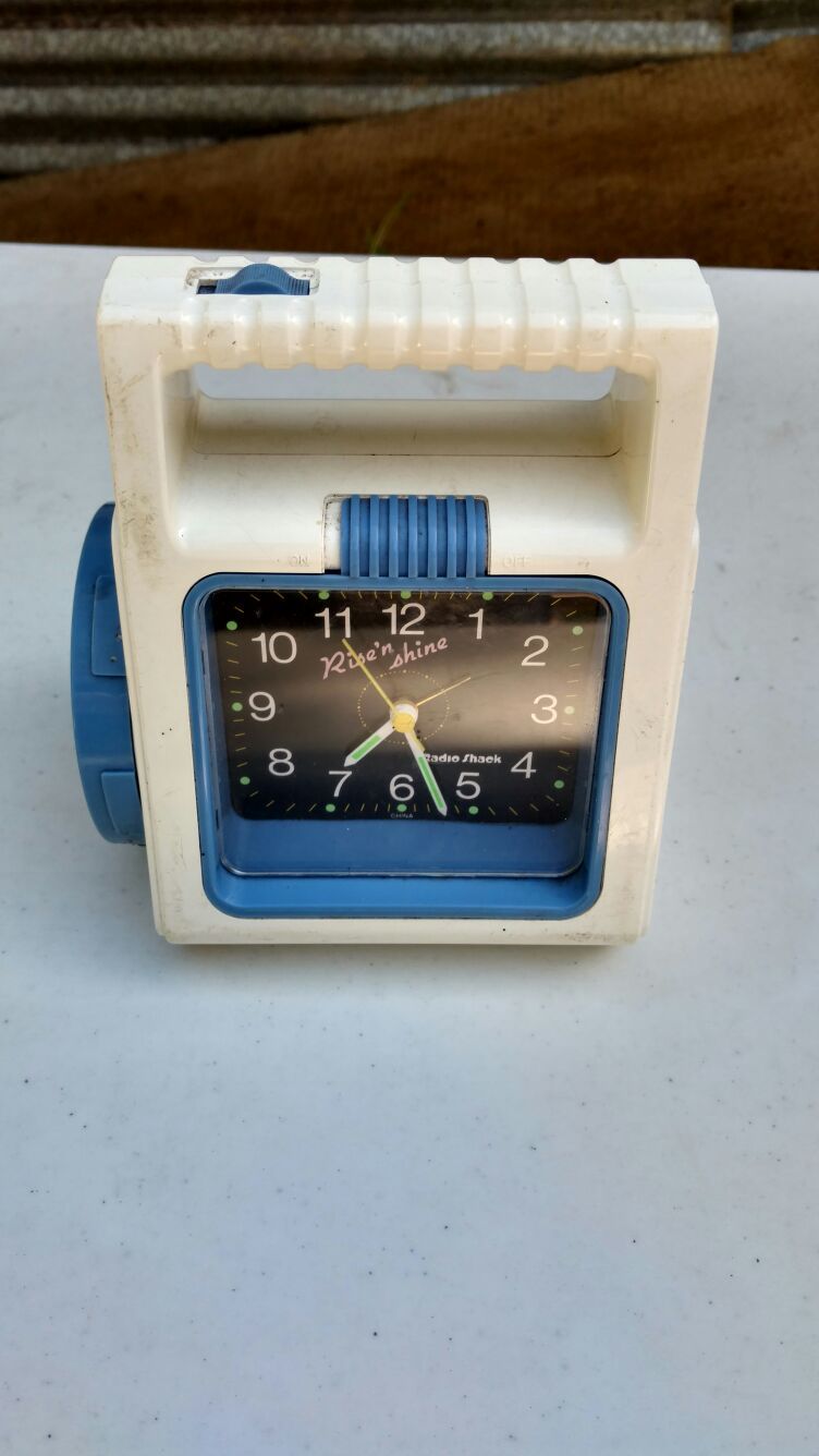 Vintage Radio Shack alarm clock flashlight combo