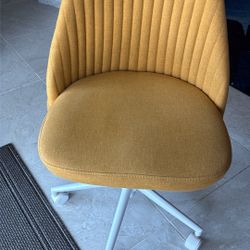 Desk Chair Or Vanity Chair  