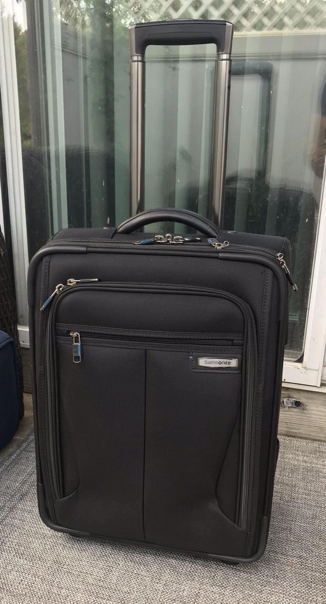 Samsonite premier ll vertical - Carry-on 21” luggage