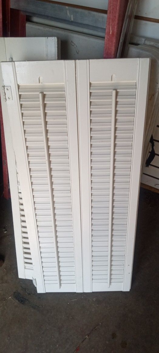 Wooden Blinds 31x33 1/2