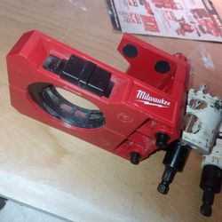 Milwaukee Door Lock Installation Bi-Metal Hole Saw Set

