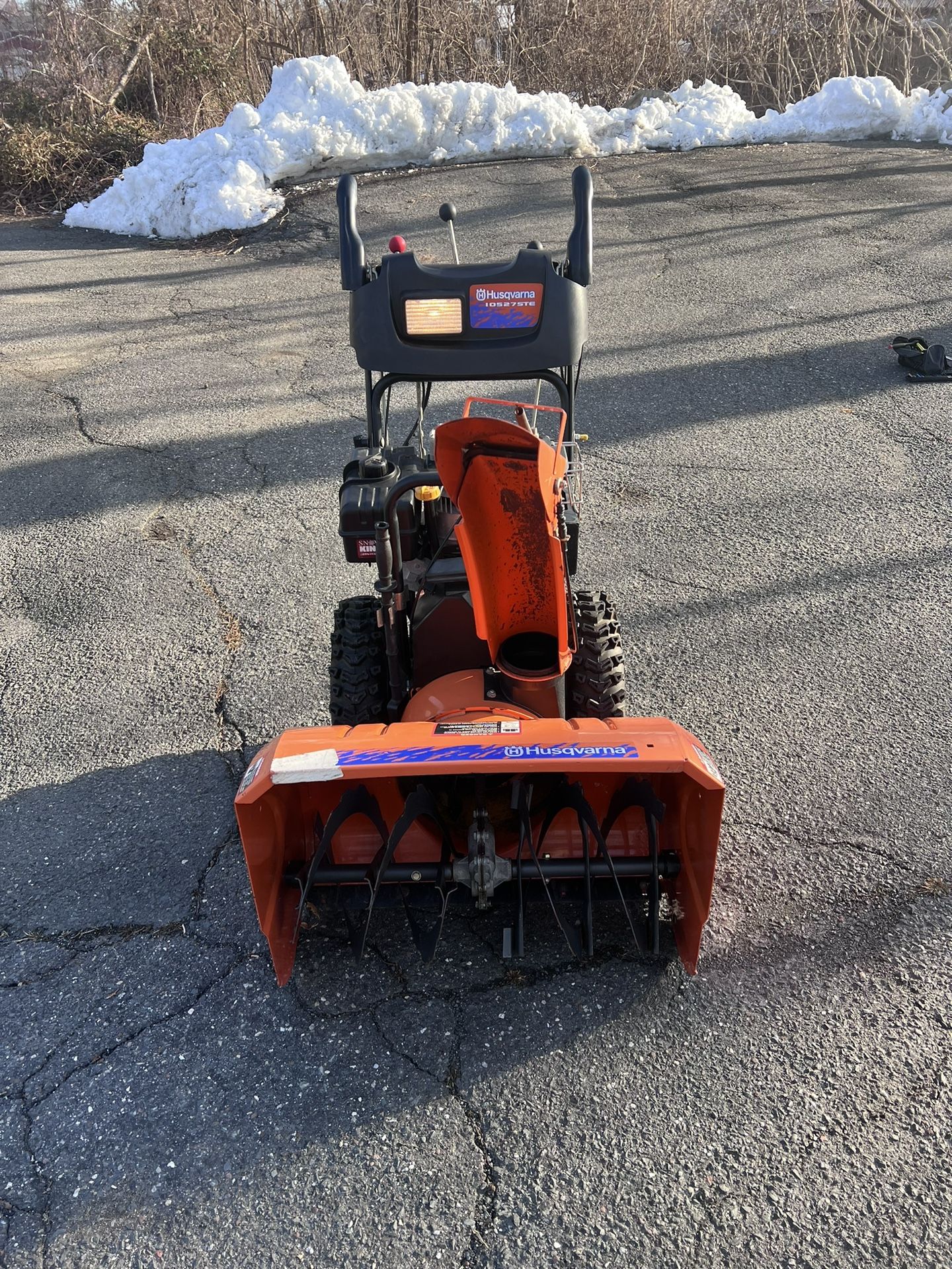 Husqvarna 10527ste Snowblower