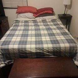 Mattress + frame
