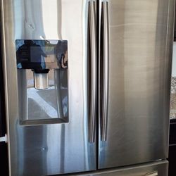 Samsung - 24.6 Cu. Ft. French Door Refrigerator with Thru-the-Door Ice and Water - Stainless steel

