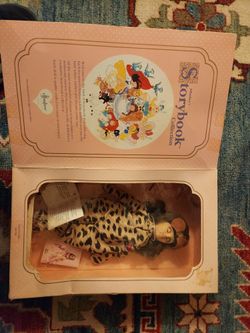 The Wizard of Oz Cowardly Lion Vintage 1987 Effanbee Storybook Doll  