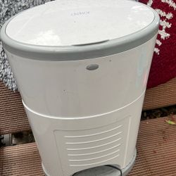 dékor plus diaper pail