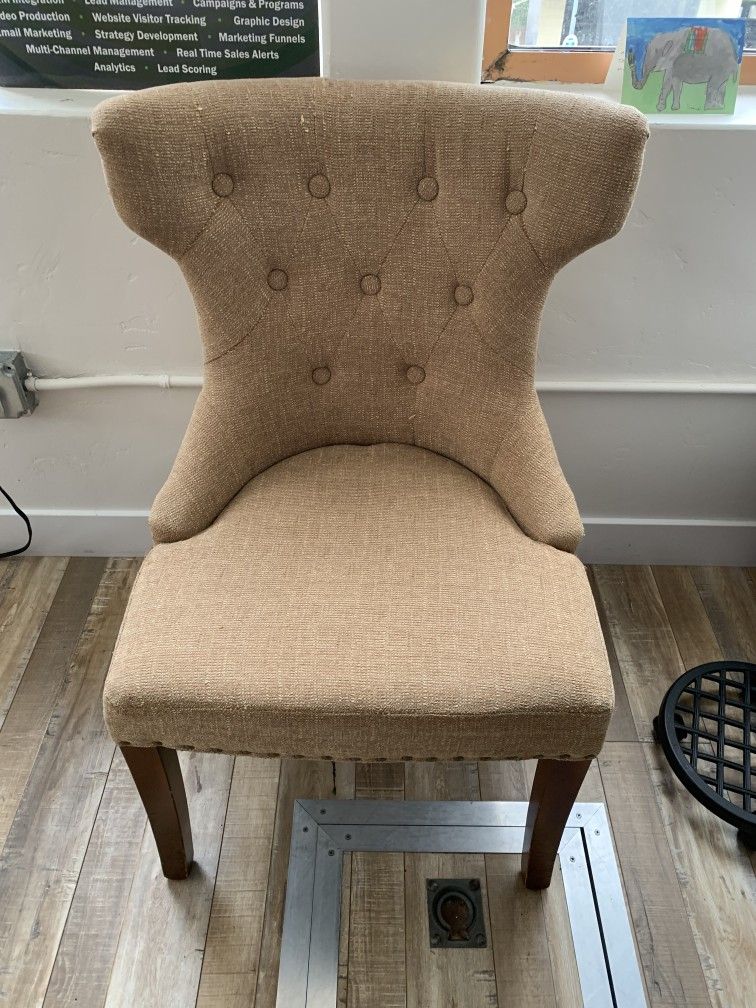 BLOWOUT SALE! - Elegant Tufted High-Back Dining Chair in Neutral Tone