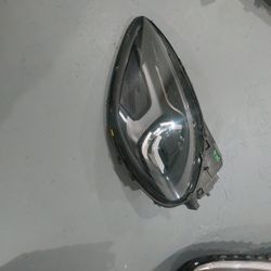 2020 Porsche Macan LEFT HEADLIGHT 