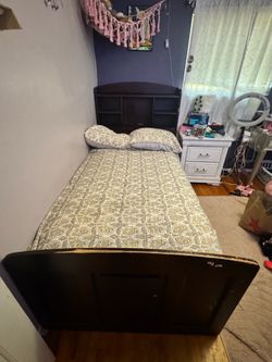 Twin Bed & Mattress