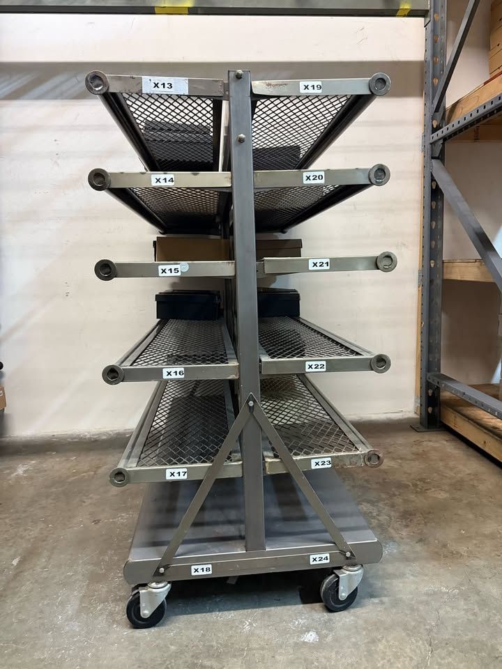 Heavy Duty Metal Removable Shelves With Wheels