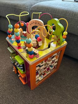 Zany Zoo Activity Cube