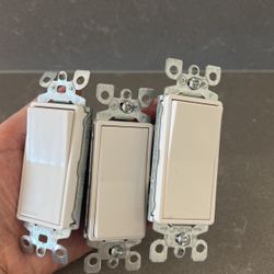 Leviton 3 Way Switch.