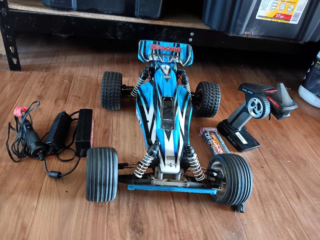 Traxxas Rustler