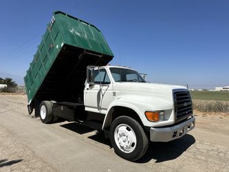 1995 Ford F-650 chipper