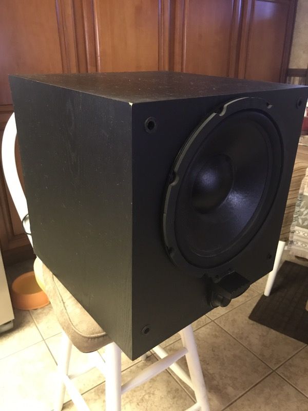 RCA PRO-SW220P 200-Watt-Powered 12" Subwoofer