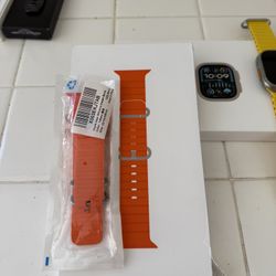 Apple Watch Ultra 2 – 49mm Titanium, Orange Ocean Band