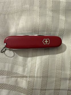 Victorinox Swiss Army Multi-Purpose Pocket Knife
