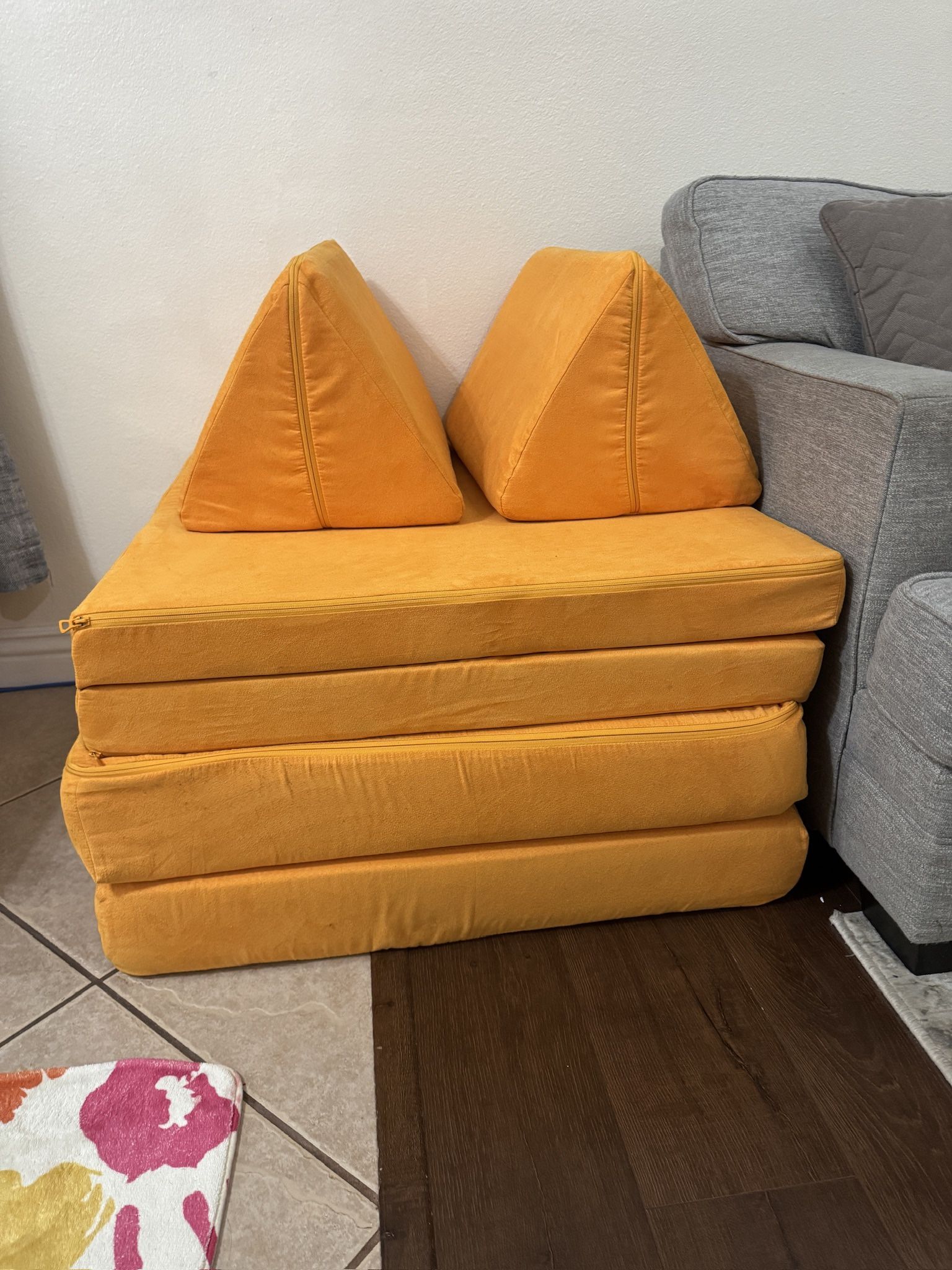 Nugget Couch