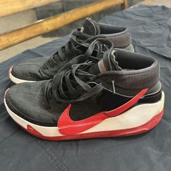 Kevin Durant 7s Size 10