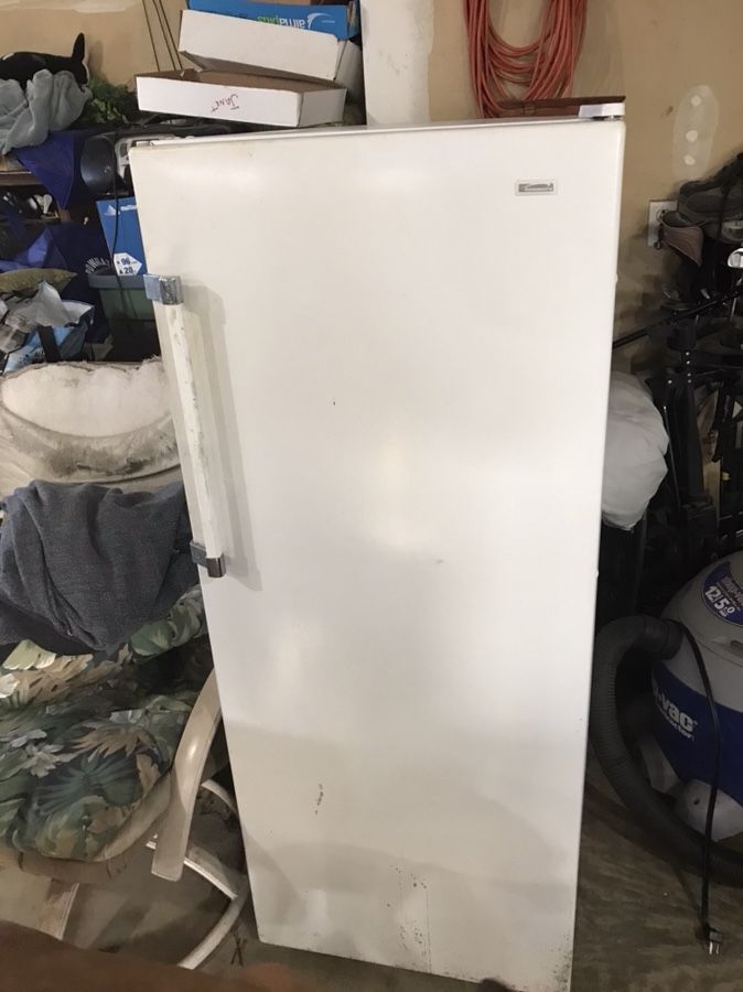 Small fridge-Kenmore $65