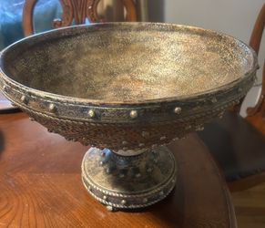Decorative Gold Bronze Distressed Footed Bowl Centerpiece. Read Description 