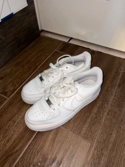 White Air Force’s size 5Y